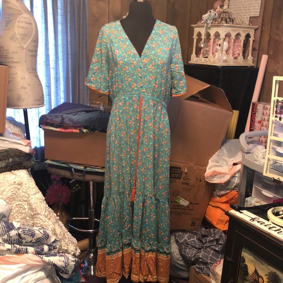 Beautiful Long Women’s Dress with Tassels - Picture 3 of 15